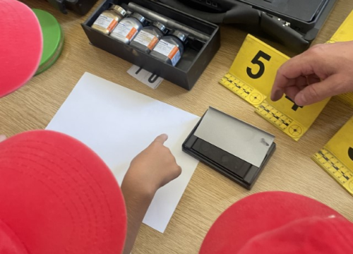 Fotografija 11 - Edukativni susret policajaca i predškolaca DV Tamaris u Vodicama