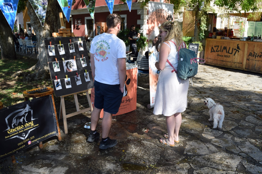 Ispred Azimuta obilježen Svjetski dan životinja