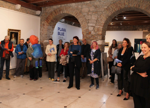Fotografija 6 - U šibenskom muzeju otvorena izložba 'Plava - omiljena boja'