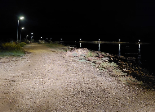 Započelo osvjetljavanje informativno - edukativne šetnice u Murteru