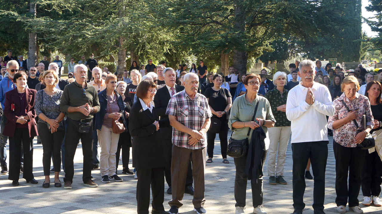 Biskup Rogić predvodio misu na gradskom groblju Kvanj