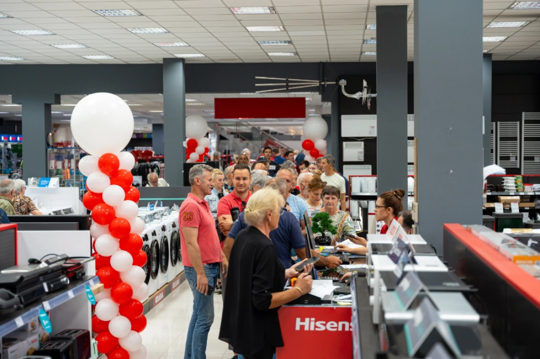 Neviđena shopping ludnica u Šibeniku, Solinu i Dubrovniku