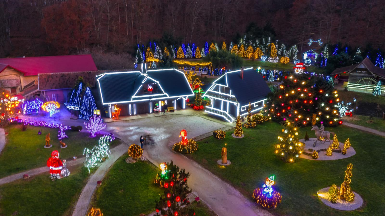 Imanje Salaj uskoro će pet i pol milijuna lampica transformirati u magičnu božićnu priču