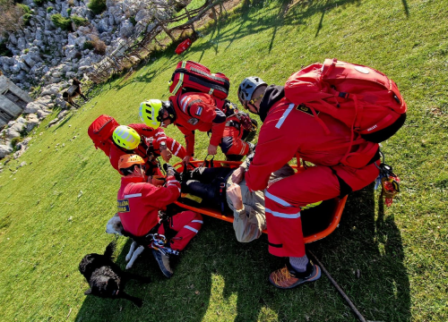 Fotografija 3 - HGSS spasio pastira s Biokova. Obitelji se nije javljao pet dana