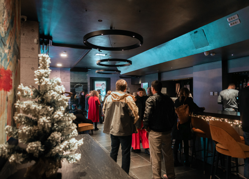 Fotografija 14 - Filmska večer u Arsenu:  Projekcije nagrađivanih filmova i razgovor s redateljem Brunom Ankovićem