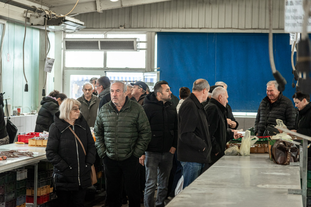 Svakodnevica šibenske peškarije: Uobičajena ponuda, uobičajeno prigovaranje