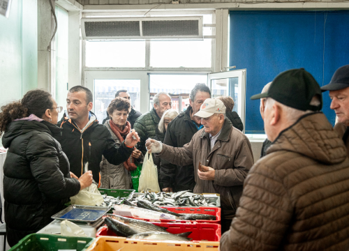 Fotografija 14 - Svakodnevica šibenske peškarije: Uobičajena ponuda, uobičajeno prigovaranje