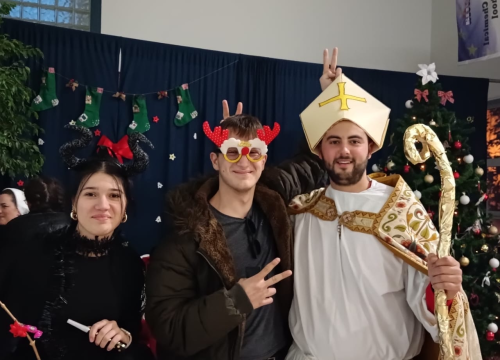 Fotografija 17 - Sveti Nikola i Krampus posjetili učenike i djelatnike Medicinske škole