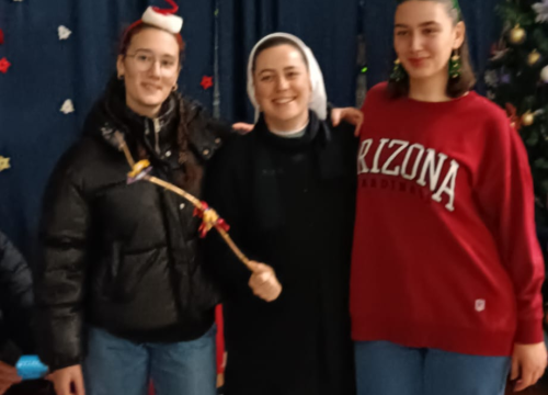 Fotografija 15 - Sveti Nikola i Krampus posjetili učenike i djelatnike Medicinske škole