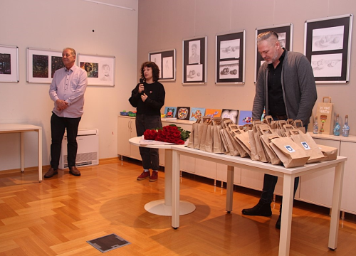 Fotografija 33 - Babyboom u Vodicama: Ove godine 90 novorođenih, gradonačelnik poklonio eure i prigodne darove