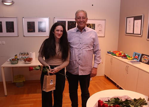 Fotografija 29 - Babyboom u Vodicama: Ove godine 90 novorođenih, gradonačelnik poklonio eure i prigodne darove