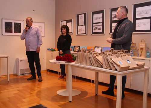 Fotografija 28 - Babyboom u Vodicama: Ove godine 90 novorođenih, gradonačelnik poklonio eure i prigodne darove