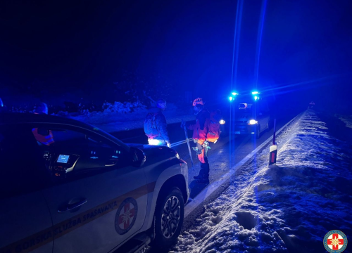 Fotografija 4 - HGSS-ovci iz Knina spasili dvojicu pastira iz dubokog snijega