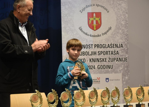 Fotografija 12 - Patrik Kundid i Anamarija Mikulić najbolji mladi sportaši u županiji
