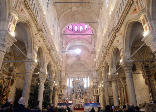 Fotografija 10 - Šibenski biskup Tomislav Rogić predvodio novogodišnje svečano misno slavlje