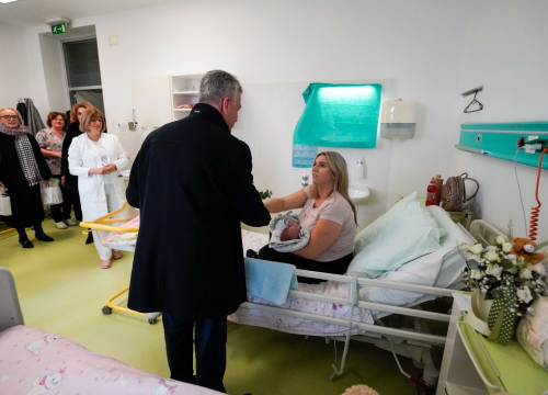 Fotografija 7 - Maleni Damian prva je beba rođena ove godine u Šibensko-kninskoj županiji