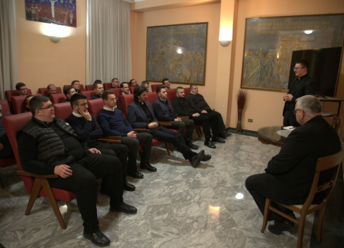 Biskup Rogić posjetio Papinski hrvatski zavod u Rimu