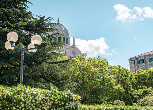 Nedjelja sunčana i vruća, po noći okreće na buru