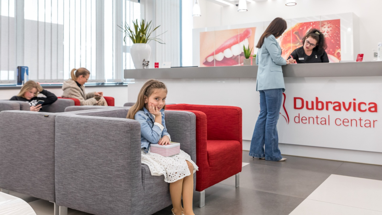 Saznajte sve o prozirnim aparatićima na Danima otvorenih vrata Dental centra Dubravica!