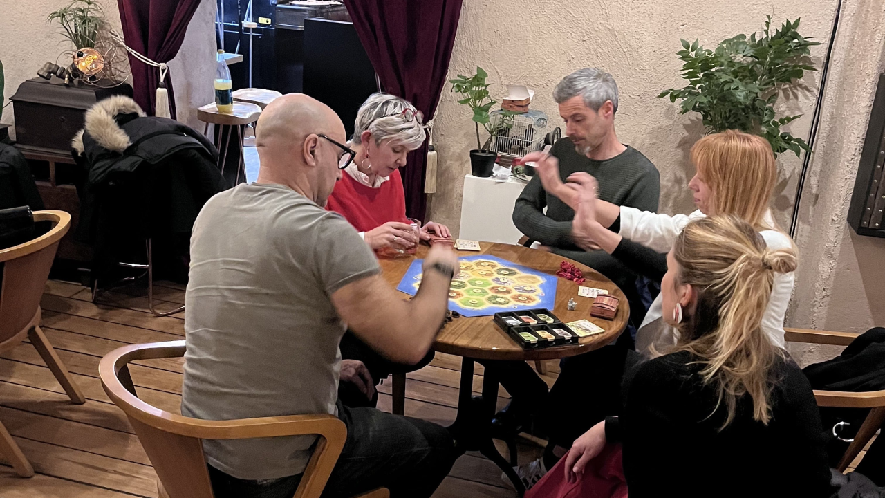 Noć društvene igre u Azimutu: Zaigrao se Catan, a najbolji strateg bio je Edvin Grulović