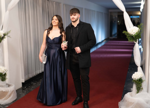 Fotografija 15 - FOTOGALERIJA Zavirite na spektakularni Maturalni ples Ekonomske škole (2)