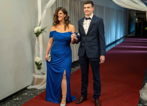 Fotografija 23 - FOTOGALERIJA Zavirite na spektakularni Maturalni ples Ekonomske škole (1)