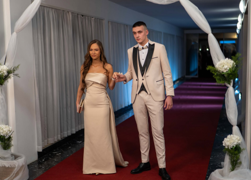 Fotografija 23 - FOTOGALERIJA Zavirite na spektakularni Maturalni ples Ekonomske škole (2)