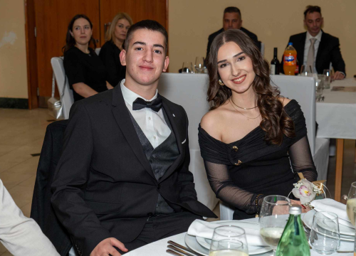 Fotografija 22 - Zavirite na maturalni ples šibenske Ekonomske škole (3)