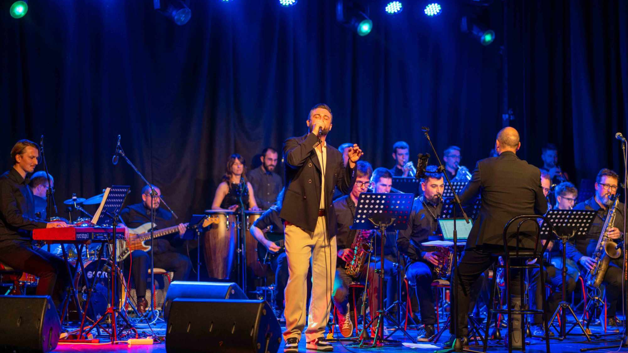 Matija Cvek i Big Band Vodice oduševili publiku spektakularnim koncertom