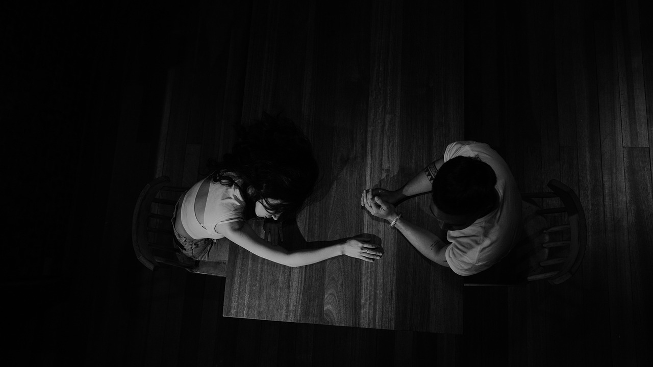 Danas je 'crveni utorak', najpopularniji dan za prekide veza