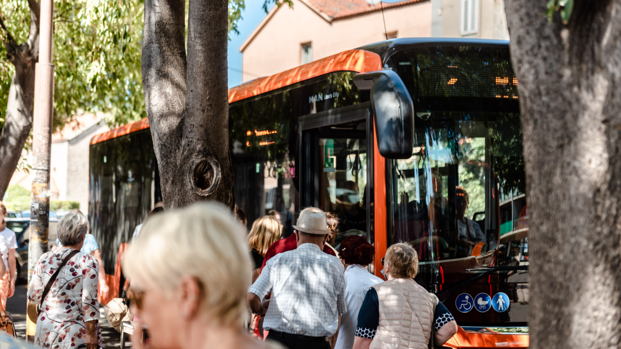 Uskoro počinje nacionalna isplata naknade za starije osobe