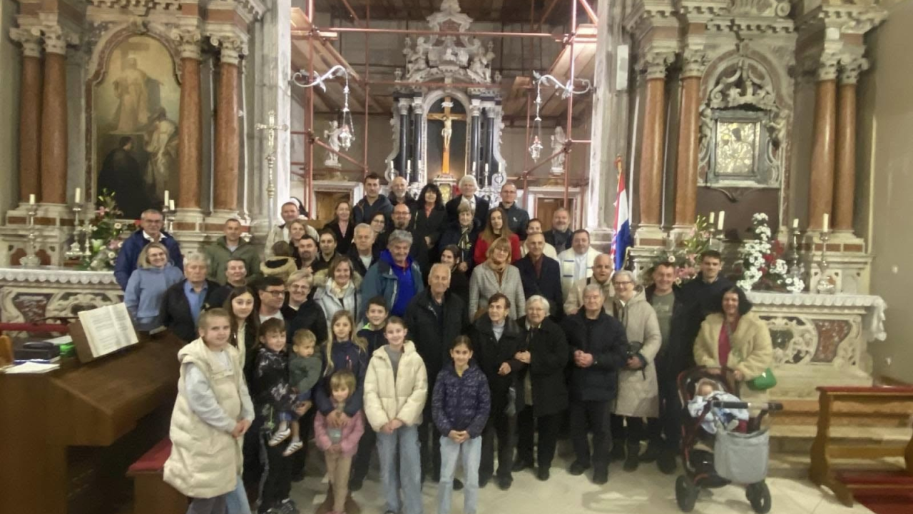 Parovi u župi Vodice obnovili bračne zavjete