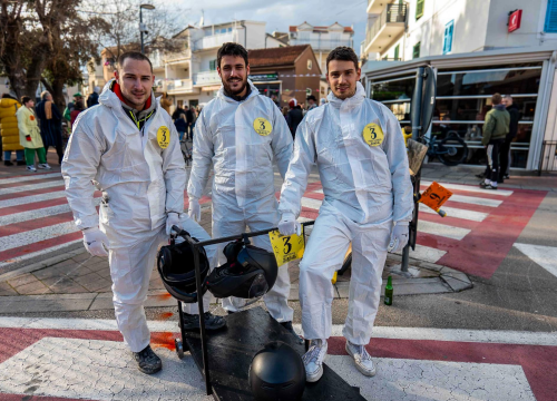 Fotografija 6 - Smijeh i adrenalin zavladali vodičkim ulicama: Trka karića vratila se u velikom stilu