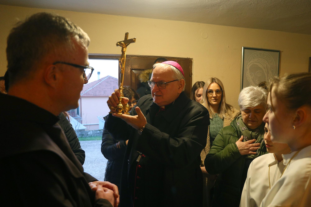 Biskup Rogić u pastirskom pohodu