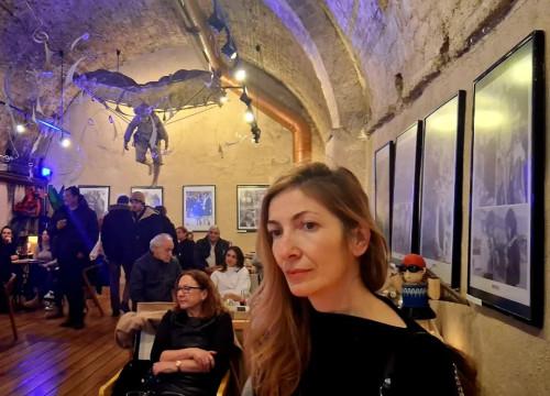 Fotografija 7 - Stoljeće mini suknje: Otvorena izložba fotografija šibenskih modnih revolucionarki