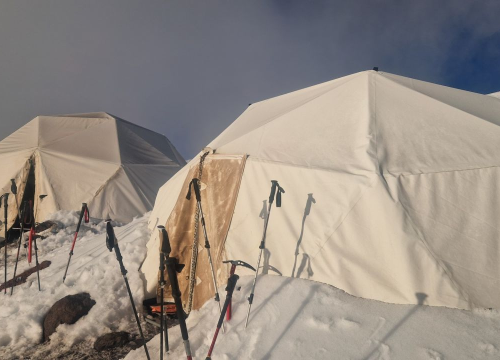 Fotografija 4 - Povodom 30. obljetnice kluba Mihovilci osvajali vrhove Ekvadora