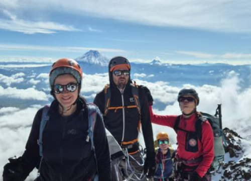 Fotografija 1 - Povodom 30. obljetnice kluba Mihovilci osvajali vrhove Ekvadora