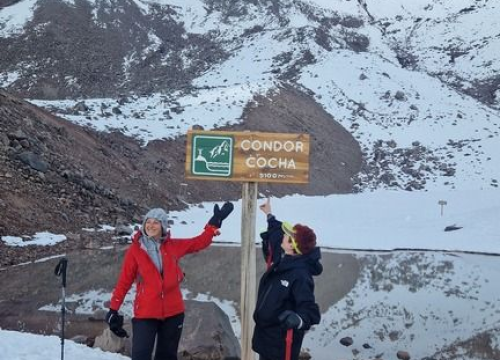 Fotografija 2 - Povodom 30. obljetnice kluba Mihovilci osvajali vrhove Ekvadora