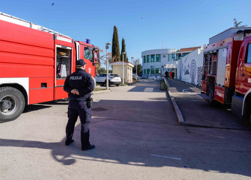 Fotografija 5 - Evakuirana OŠ Brodarica: Bez brige, to je bila samo vježba