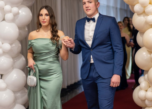 Fotografija 12 - Zavirite na maturalni ples šibenske Medicinske škole (1)