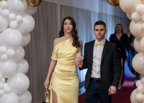 Fotografija 14 - Zavirite na maturalni ples šibenske Medicinske škole (1)