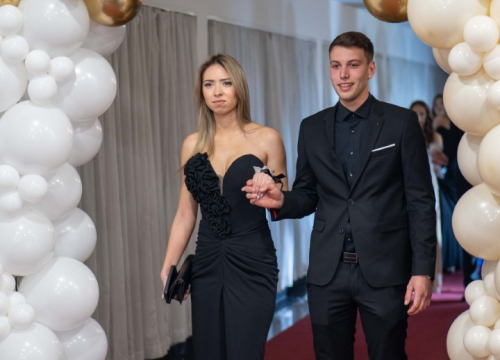 Fotografija 18 - Zavirite na maturalni ples šibenske Medicinske škole (1)