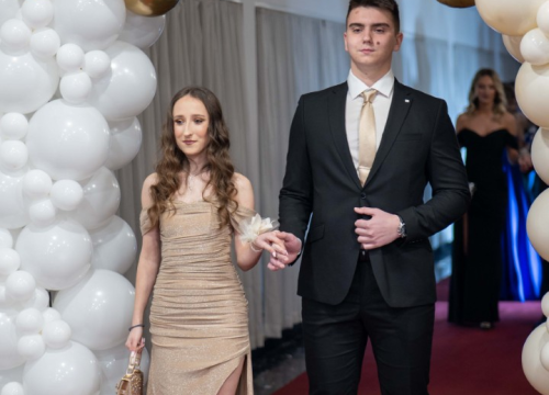 Fotografija 19 - Zavirite na maturalni ples šibenske Medicinske škole (1)