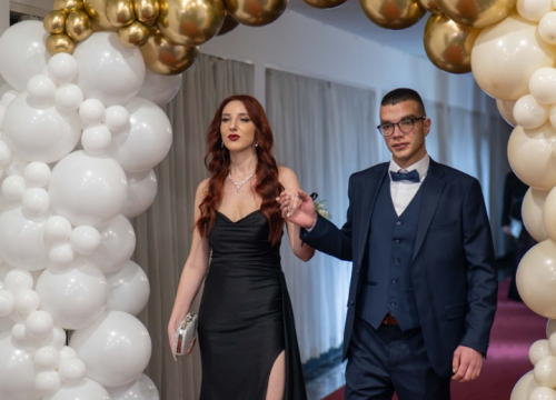 Fotografija 30 - Zavirite na maturalni ples šibenske Medicinske škole (1)