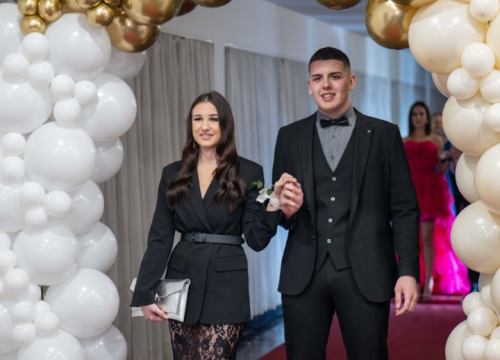 Fotografija 33 - Zavirite na maturalni ples šibenske Medicinske škole (1)