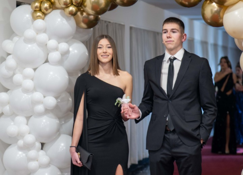 Fotografija 36 - Zavirite na maturalni ples šibenske Medicinske škole (1)