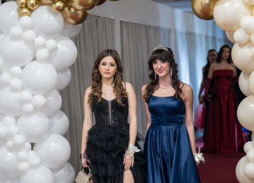 Fotografija 40 - Zavirite na maturalni ples šibenske Medicinske škole (1)