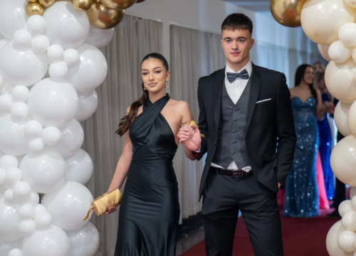 Fotografija 42 - Zavirite na maturalni ples šibenske Medicinske škole (1)