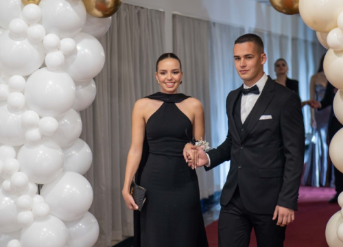 Fotografija 50 - Zavirite na maturalni ples šibenske Medicinske škole (1)