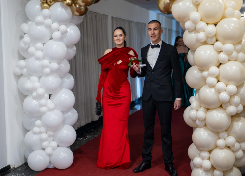 Fotografija 56 - Zavirite na maturalni ples šibenske Medicinske škole (1)